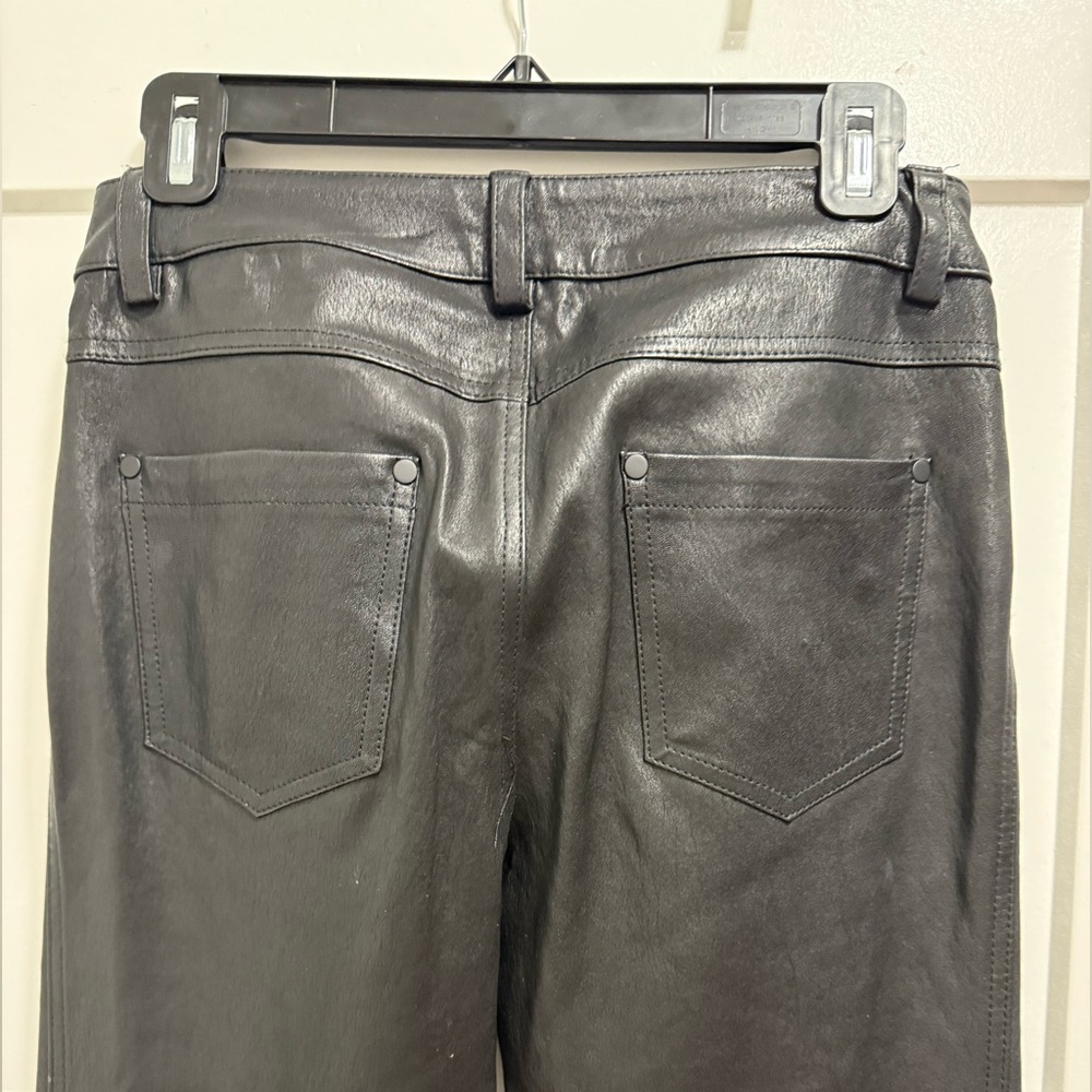 Alice + Olivia 
BRENT LEATHER BELL PANT $1000
Black 
Size 6
Excellent Condition - Picture 7 of 8
